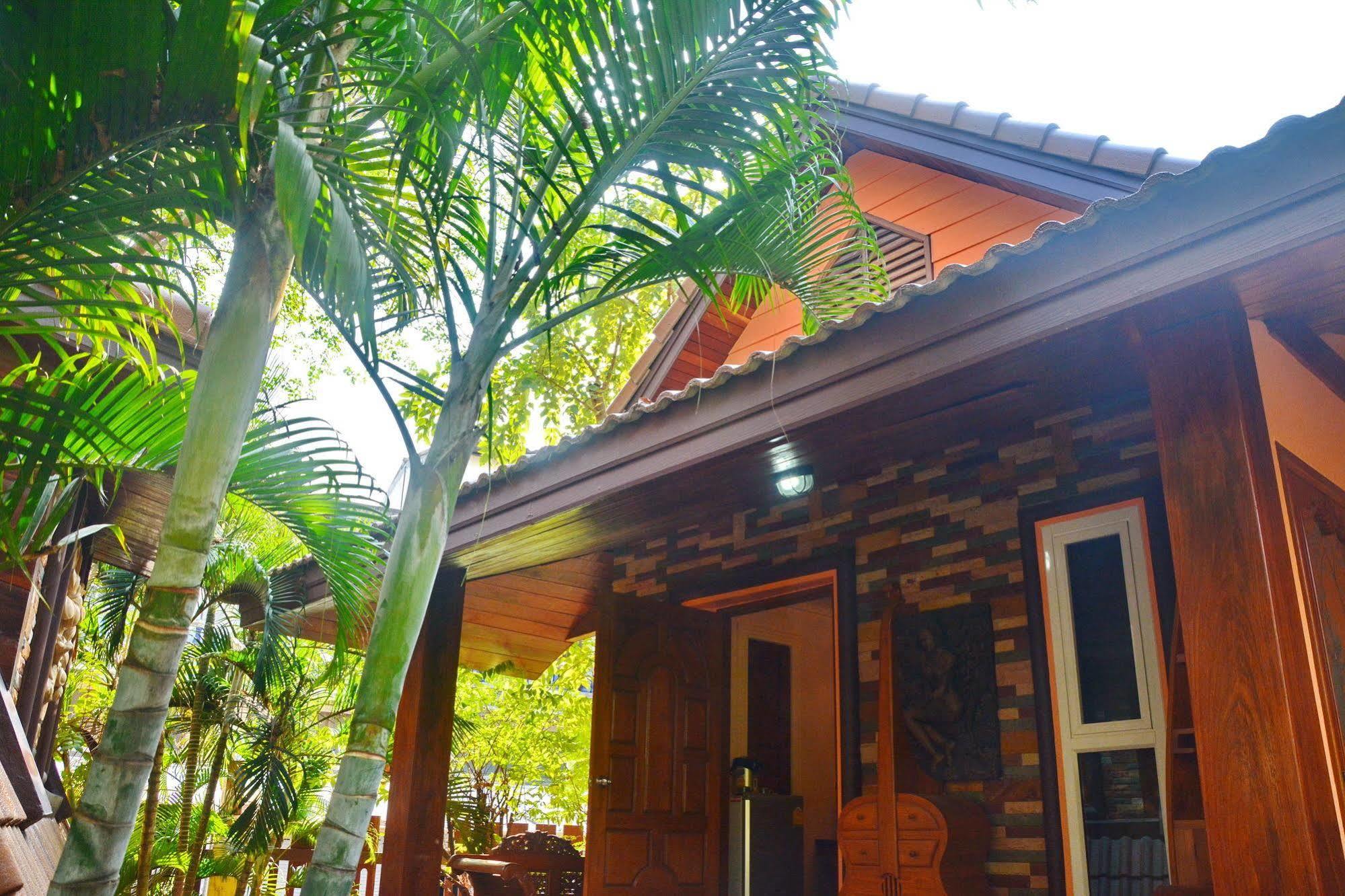 Khunsri Resort Art Boutique Hotel Pattaya Exterior foto