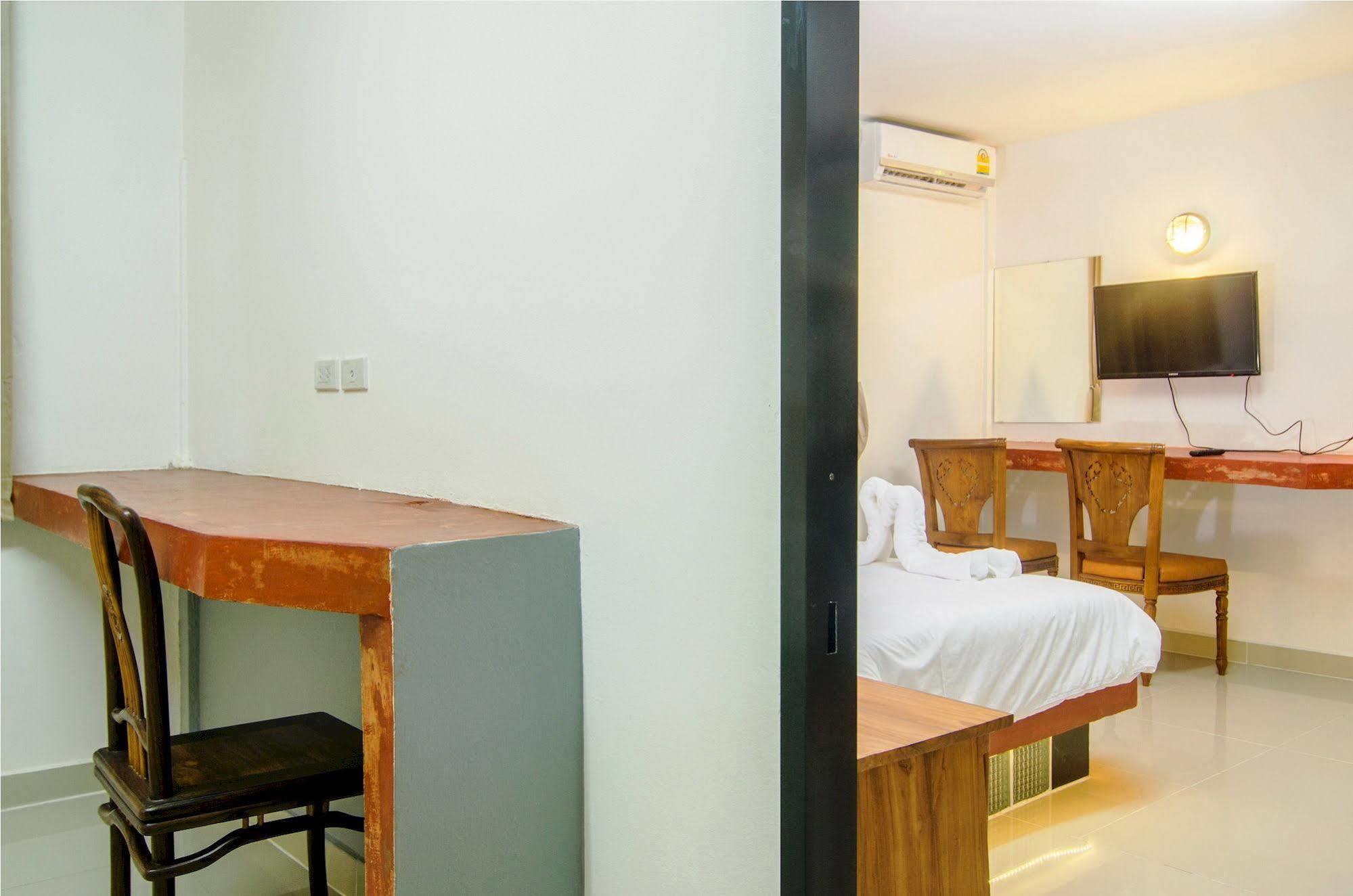 Khunsri Resort Art Boutique Hotel Pattaya Exterior foto